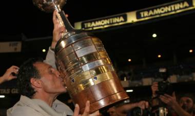 LA COSECHA DEL AMOR: LOS 11 TÍTULOS DE RUSSO COMO ENTRENADOR