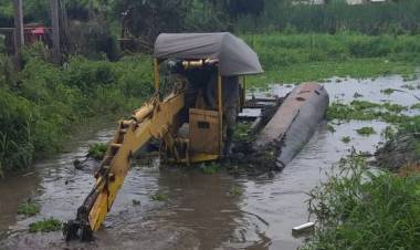 VIALIDAD PROVINCIAL REFUERZA TAREAS DE LIMPIEZA Y PIDE NO ARROJAR BASURA EN LAS LAGUNAS