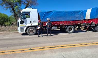 RÍO MUERTO: SECUESTRAN CAMIÓN QUE ESTARÍA VINCULADO AL “CLAN SOSA”