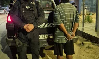 DEMORAN A UN HOMBRE CON PEDIDO DE CAPTURA