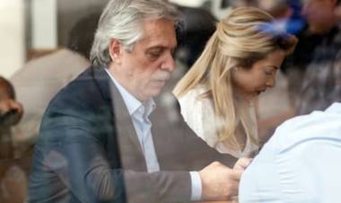 OTRO ROUND ENTRE FABIOLA Y ALBERTO