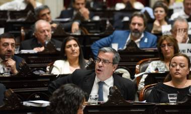 LA TENTACIÓN POR ROMPER BLOQUES PERONISTAS