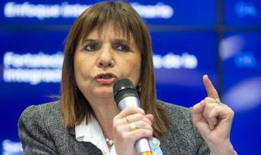 LA LIBERTAD AVANZA SE REÚNE ANTES DE LA JURA DE SENADORES: CÓMO PREPARAN LA APROBACIÓN DEL PLIEGO DE VILLAVERDE