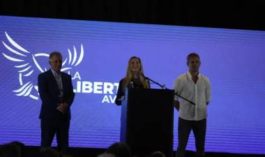 KARINA MILEI ASISTIÓ AL ÚLTIMO CONGRESO LIBERTARIO EN MAR DEL PLATA ANTE 750 DIRIGENTES