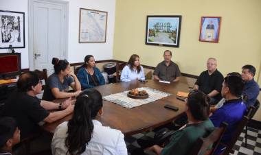PAPP RECIBIÓ A VECINOS Y EXPRESÓ QUE COLABORARÁ CON LOS VECINOS PARA LA EXTENSIÓN DE LA RED DE AGUA POTABLE