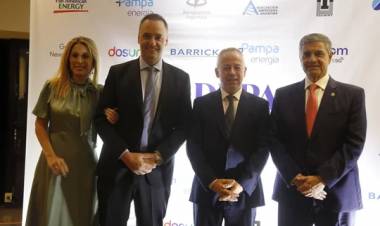 ADORNI ASISTIÓ A LA CENA ANUAL DE ADEPA Y REAFIRMÓ EL COMPROMISO CON LA VERDAD