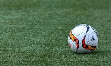 AGREDIÓ A UN ÁRBITRO EN SANTA FE Y LE PROHIBEN ENTRAR A LA CANCHA POR 2 AÑOS