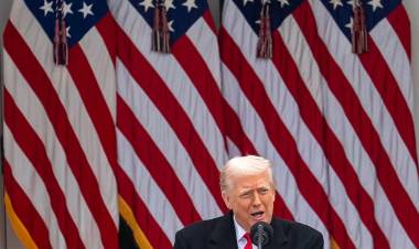 TRUMP ADVIERTE POR INCURSIONES TERRESTRES EN VENEZUELA