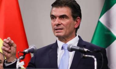 BOLIVIA DECLARA EMERGENCIA ECONÓMICA Y AJUSTA PRECIOS DE COMBUSTIBLES
