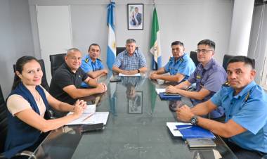 EL MINISTRO REUNIÓ A LA CÚPULA POLICIAL Y DEFINIÓ UN NUEVO ESQUEMA DE PREVENCIÓN PARA EL CHACO