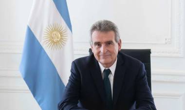 ROSSI: “NO COMPARTO LA RADICALIZACIÓN DE LOS ÚLTIMOS AÑOS DEL CHAVISMO, PERO COINCIDIÓ CON EL BLOQUEO DE OBAMA”