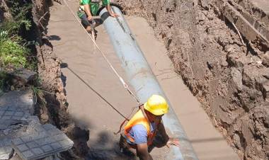 TRAS EL PEDIDO DEL GOBERNADOR ZDERO, SAMEEP AVANZA EN LA REPARACIÓN DEL SOCAVÓN EN DON BOSCO Y LÓPEZ Y PLANES
