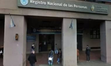 RENUNCIÓ EL TITULAR DEL RENAPER Y EL GOBIERNO OFICIALIZÓ LA SALIDA DE OTROS TRES FUNCIONARIOS CLAVE