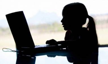FRANCIA AVANZA EN UNA LEY PARA PROHIBIR EL ACCESO A REDES SOCIALES A MENORES DE 15 AÑOS