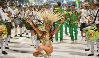 MULTITUDINARIA APERTURA DE LOS CARNAVALES 2026, UNA TRADICIÓN DE MÁS DE 50 AÑOS EN VILLA ÁNGELA