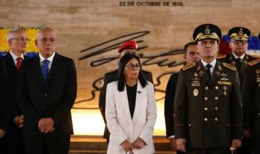 DELCY RODRÍGUEZ CUMPLE SU PRIMER MES AL FRENTE DEL GOBIERNO DE VENEZUELA