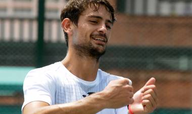 MARIANO NAVONE: “CUANDO TE LA CREÉS UN POCO, EL TENIS TE BAJA DE UN HONDAZO”