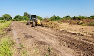 VILLA ÁNGELA: EL MUNICIPIO INTENSIFICA LOS OPERATIVOS DE MANTENIMIENTO EN LA CIUDAD