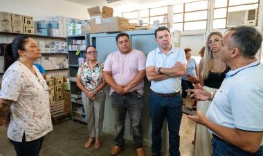 PRESIDENCIA DE LA PLAZA: “NO HACEMOS POLITIQUERÍA, HOY LA ASISTENCIA LLEGA A LA GENTE, NO A INTERMEDIARIOS”, AFIRMÓ RESICO