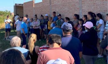 SECHEEP AVANZA CON LA REGULARIZACIÓN DE CONEXIONES ELÉCTRICAS EN LA CHACRA 215 DE RESISTENCIA