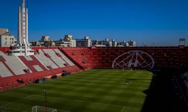 CON EL DEBUT DE COUDET, HURACÁN RECIBE A RIVER CON LA PRESENCIA DE 15 MIL HINCHAS