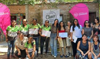 MIRAFLORES: DESTACAN EL TRABAJO DE MUJERES QUE PROMUEVEN EL TURISMO Y LA IDENTIDAD DEL IMPENETRABLE