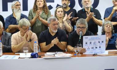 LOS "DUROS" DEL SINDICALISMO RETOMARÁN LA SEMANA PRÓXIMA UNA AGENDA DIFERENCIADA DE LA CGT