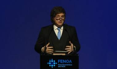 ANTES DE VIAJAR A HUNGRÍA, MILEI PARTICIPÓ DEL FORO ECONÓMICO DEL NOA EN TUCUMÁN Y ARREMETIÓ CONTRA EL GOBIERNO ANTERIOR