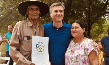 REPARACIÓN HISTÓRICA: TRAS DÉCADAS DE ESPERA, FAMILIAS OBTUVIERON SUS TÍTULOS DE PROPIEDAD