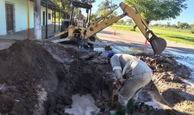 LOS FRENTONES: SAMEEP REALIZÓ UN AMPLIO OPERATIVO PARA MEJORAR EL SERVICIO DE AGUA