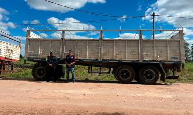 CAMINERA INCAUTÓ ACOPLADO BUSCADO DESDE CÓRDOBA Y DETUVO A DOS PERSONAS CON PEDIDOS DE CAPTURA