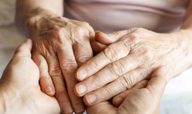 PARKINSON: SE ESTIMA QUE EN ARGENTINA LO SUFREN 100 MIL PERSONAS