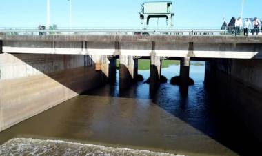 LA APA INICIÓ BOMBEO PREVENTIVO EN EL AMGR ANTE ALERTA POR LLUVIAS INTENSAS