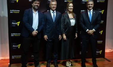 CON MAURICIO MACRI, EL PRO MOSTRÓ MÚSCULO Y ADVIRTIÓ: "SOMOS MÁS QUE PRESENTE"
