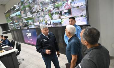 NUEVAS CÁMARAS PARA RESISTENCIA: PROVINCIA Y MUNICIPIO FORTALECEN LA VIDEOVIGILANCIA URBANA
