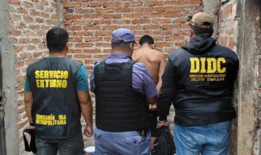CONTRATÓ A UNA ESCORT PARA QUE ABUSE DE UN MENOR