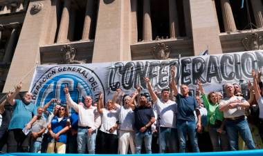 CÁMARA DEL TRABAJO REVOCA LA CAUTELAR Y RESTABLECE 82 ARTÍCULOS DE LA REFORMA LABORAL
