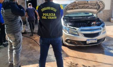 RECUPERAN UN AUTO ROBADO EN BUENOS AIRES QUE TENÍA NUMERACIÓN ADULTERADA Y PAPELES FALSOS