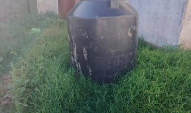 VILLA ÁNGELA: ROBARAN UN TANQUE DE AGUA Y LO DEJARON ABANDONADO