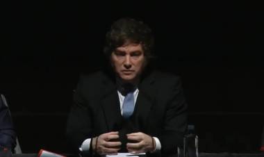 JAVIER MILEI SE MOLESTÓ POR UNA PREGUNTA SOBRE LA INFLACIÓN: “NO ES EL LUGAR, NO ES EL MOMENTO”