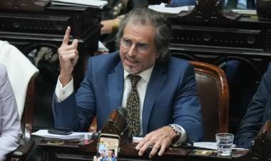 BENEGAS LYNCH DIJO QUE LE PARECIÓ “FORMIDABLE Y MUY CONTUNDENTE EL BALANCE DE ADORNI”