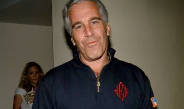 REVELAN UNA NOTA INÉDITA DE JEFFREY EPSTEIN ANTES DE SER ENCONTRADO MUERTO