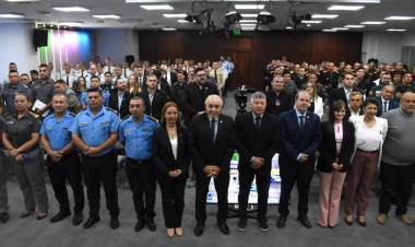 LA PROVINCIA INICIÓ EL CURSO AVANZADO EN LA LUCHA CONTRA EL NARCOTRÁFICO PARA EL NEA