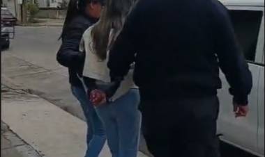 LLEGÓ LA COMISIÓN QUE TRASLADÓ A LA “FALSA MEDICA”