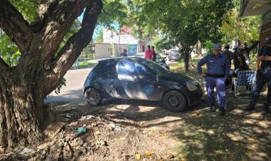 DOBLE CRIMEN: HALLARON CUCHILLOS EN EL AUTO DE ETUDIE Y SE ESPERAN NUEVAS MEDIDAS