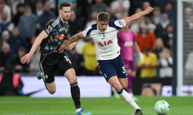 TOTTENHAM EMPATÓ Y AÚN PELEA POR SEGUIR EN LA PREMIER LEAGUE