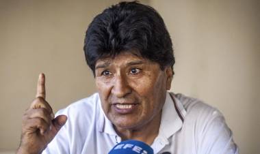 BOLIVIA: LA JUSTICIA DECLARA EN REBELDÍA A EVO MORALES Y ORDENA SU CAPTURA POR CASO DE TRATA DE PERSONAS