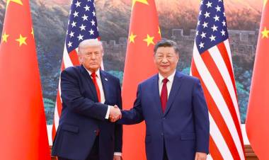 XI JINPING RECIBIÓ A TRUMP EN BEIJING EN UNA CUMBRE MARCADA POR TEMAS COMERCIALES Y GEOPOLÍTICOS