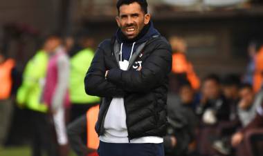 CARLOS TEVEZ DEJÓ DE SER EL TÉCNICO DE TALLERES