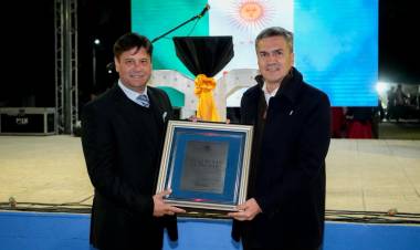 EL PALMAR FESTEJÓ SU 60° ANIVERSARIO CON ACOMPAÑAMIENTO DEL GOBIERNO PROVINCIAL